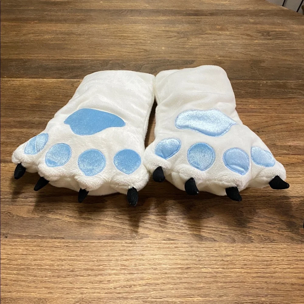 White and Blue Bear Paw Mitten